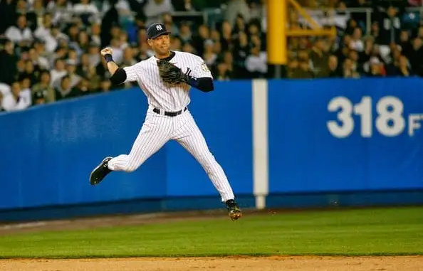 Derek Jeter = A Thoroughbred Defensive Shortstop, Improved His D Late in  Career After Lull — Cashman –